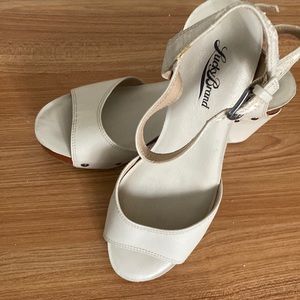 Lucky Brand Cream wedge sandals